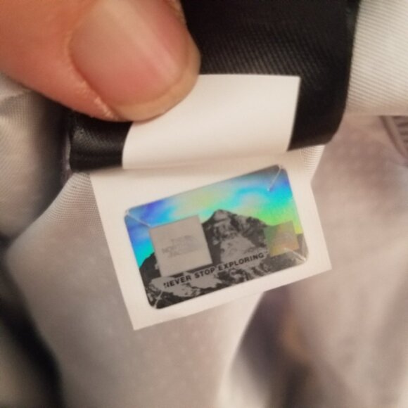 The North Face hi low button up lightweight shirt - Picture 7 of 11